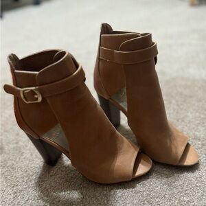 Vince Camuto Women’s Venica.Size 7